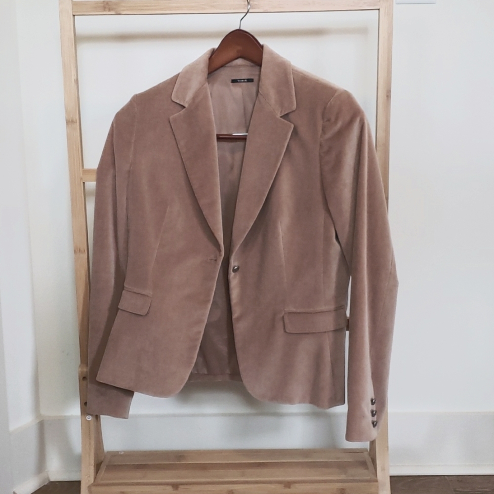 Tahari velour 1 button blazer